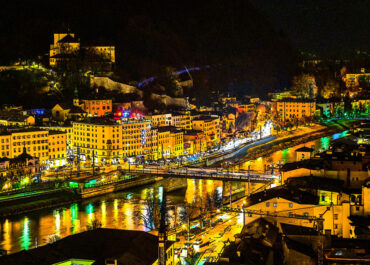 Salzburg bei Nacht . Franz Hebenstreit . Altheim