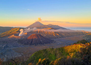 Sonnenaufgang Bromo . Franz Hebenstreit . Altheim